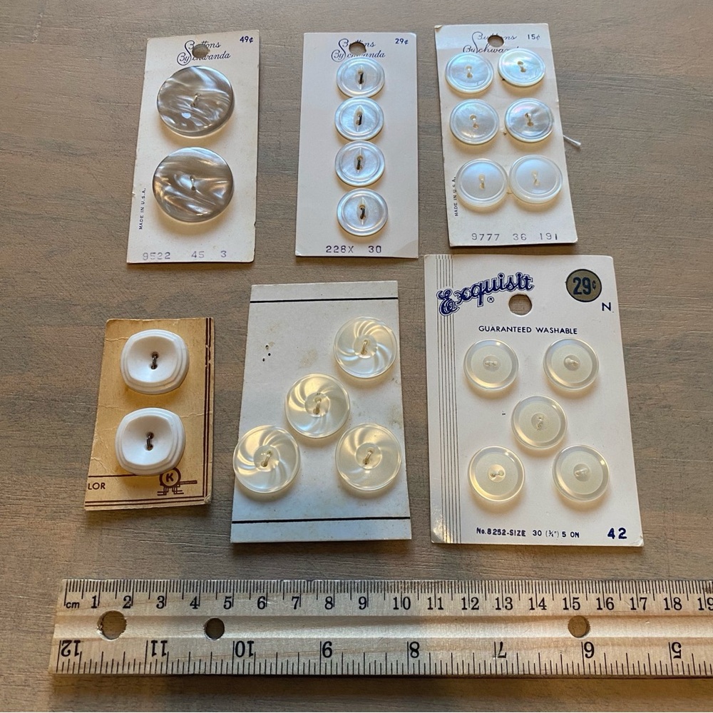 NEW On Card Vintage White/Ivory Button Lot Round Lot Of 23 Various Materials